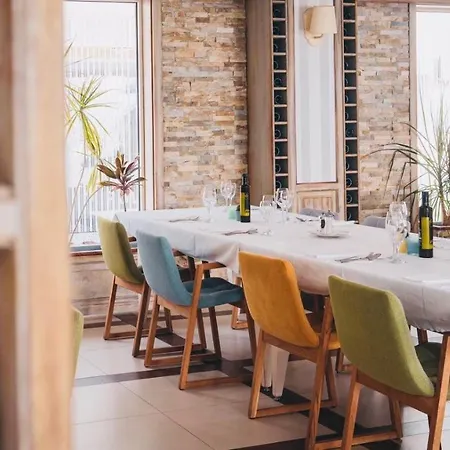 Hotell Wine Cesarica